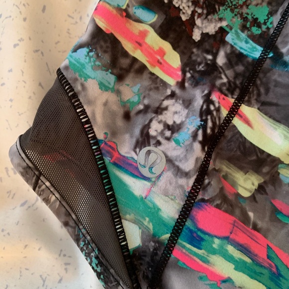 Lululemon Athletica Hottie Hots 4” Athletic Shorts size 8 - Picture 8 of 10